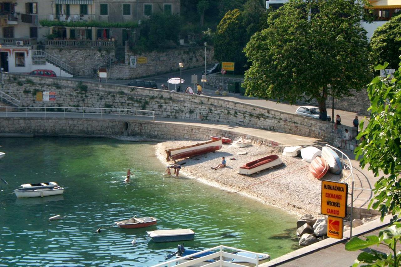 Apartments With Wifi Rabac, Labin - 17261 Bagian luar foto