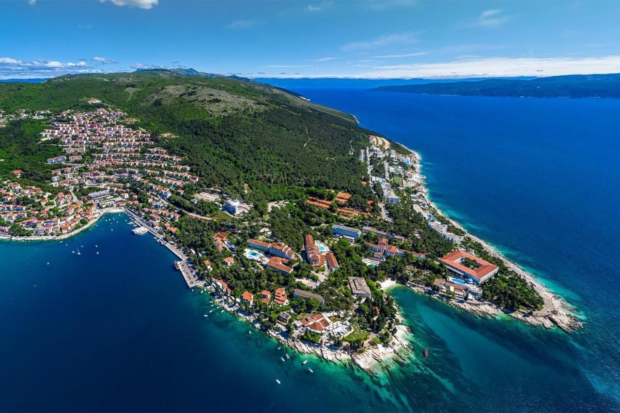 Apartments With Wifi Rabac, Labin - 17261 Bagian luar foto