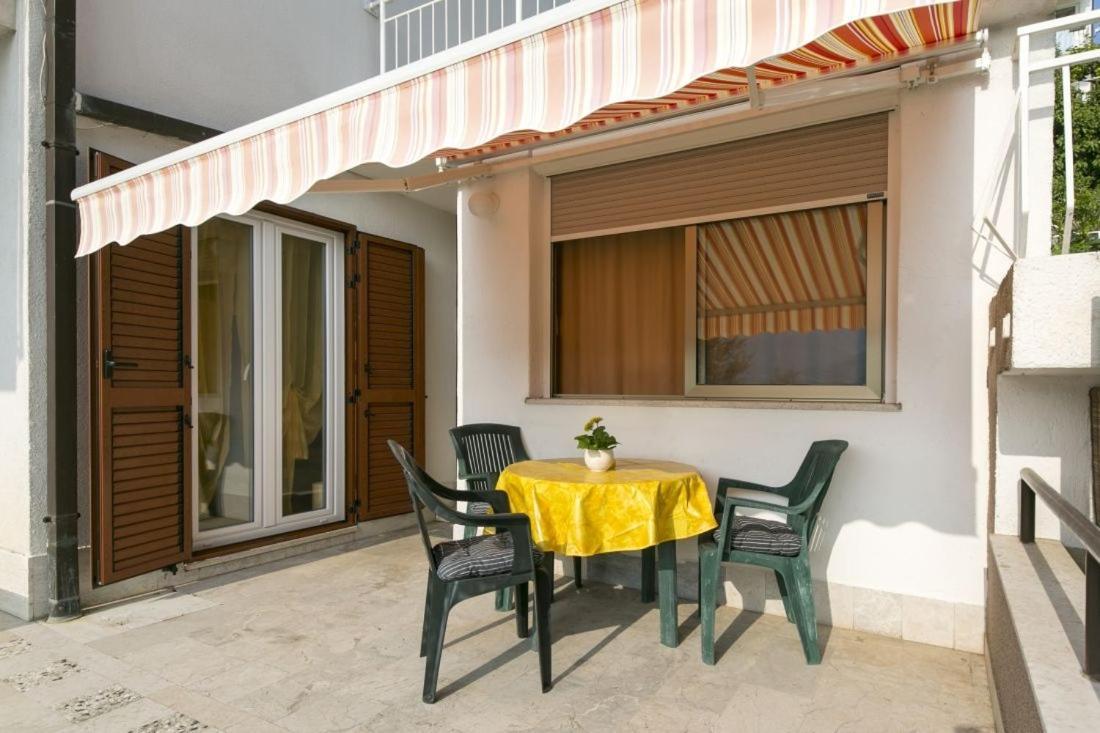 Apartments With Wifi Rabac, Labin - 17261 Bagian luar foto