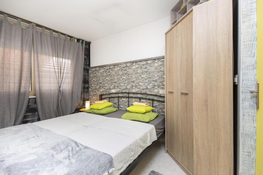 Apartments With Wifi Rabac, Labin - 17261 Ruang foto